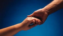آیا همدل شدن با دیگران به معنای تواناییِ درک افکار و نیت‌های آن‌هاست؟